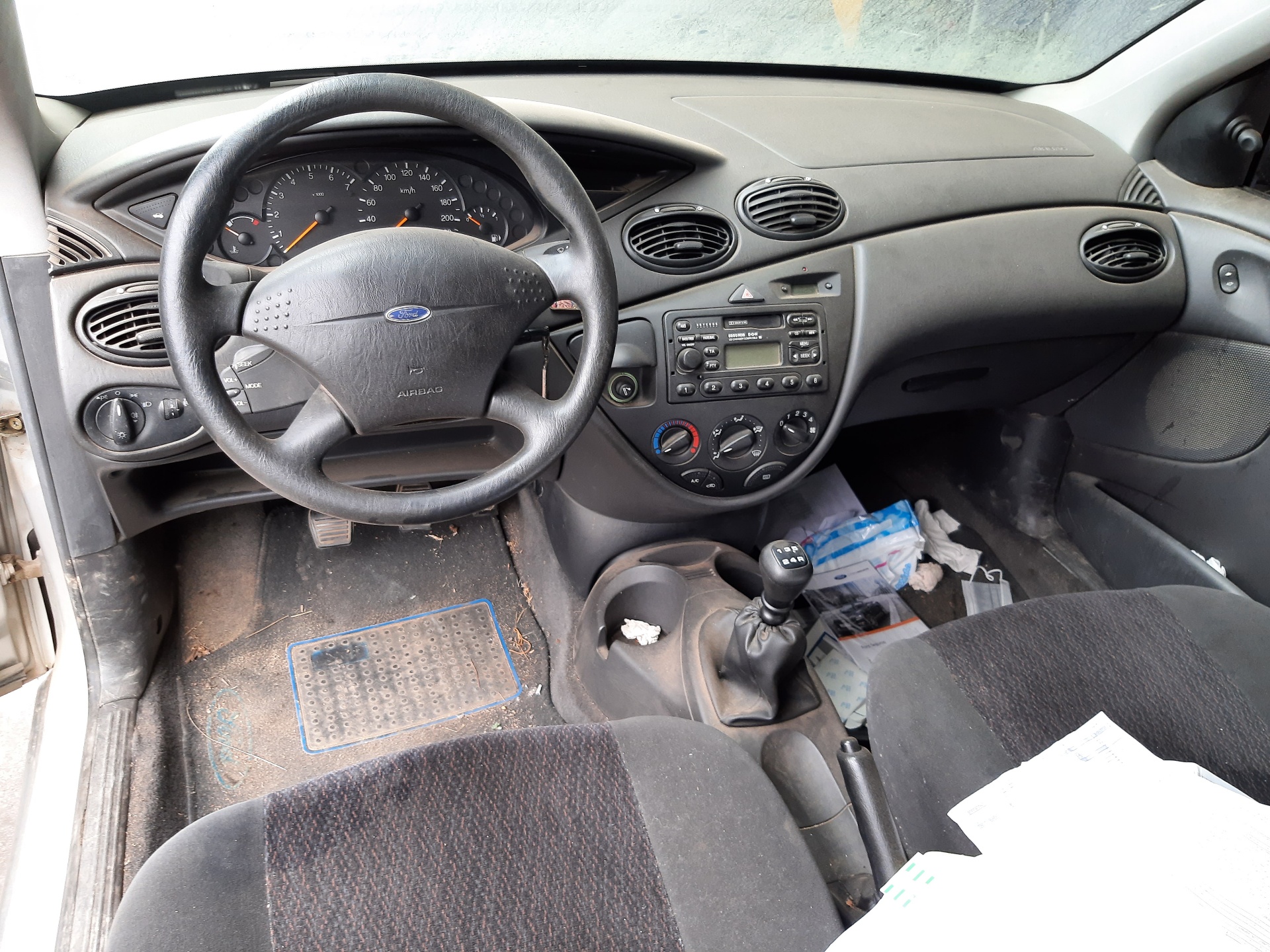 FORD Focus 1 generation (1998-2010) Решетка радиатора 98AB8200A 23091795