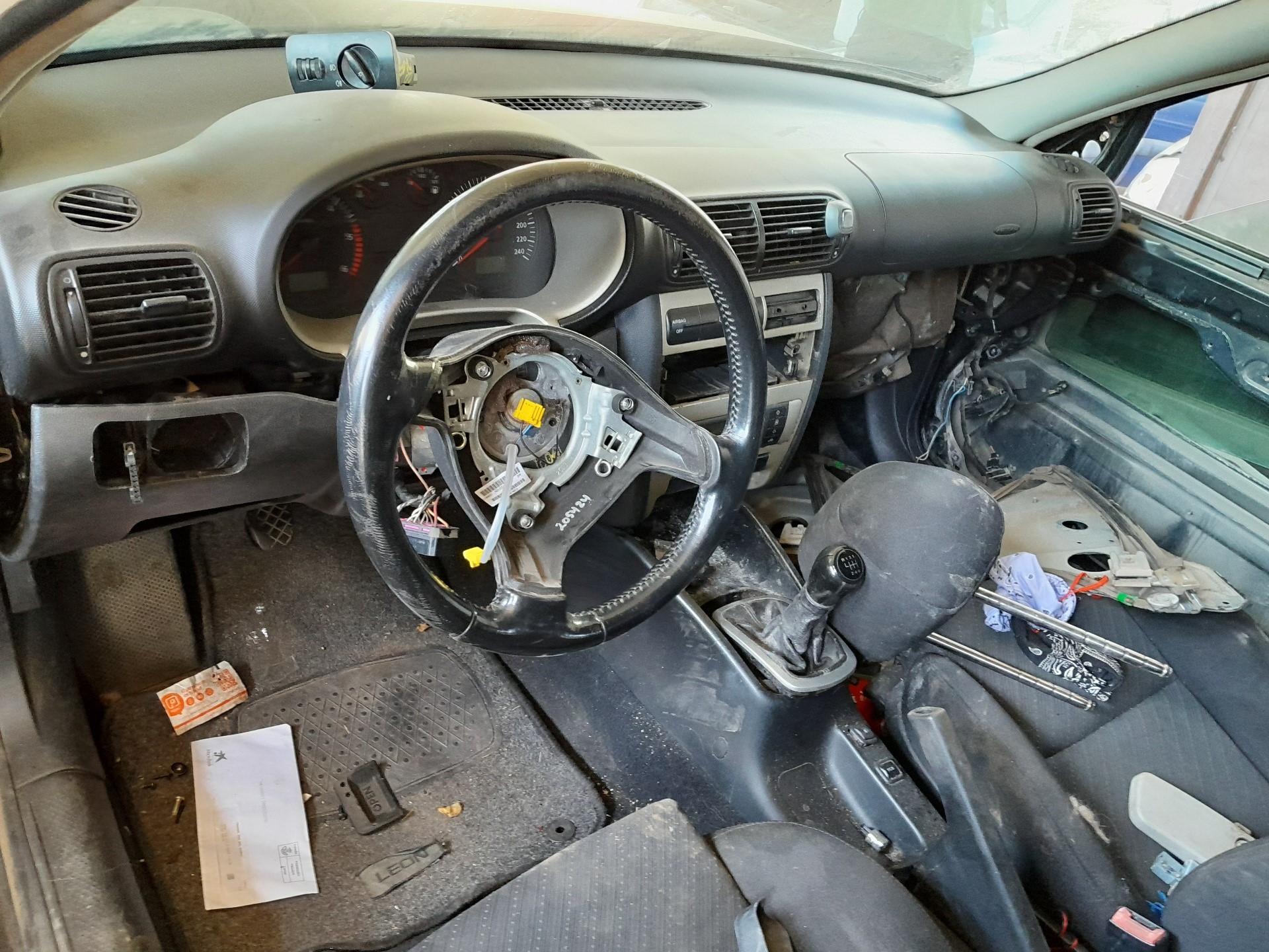 SEAT Leon 1 generation (1999-2005) Priekinis dešinys variklio dangčio (kapoto) amortizatorius 1M0823359A 18809509