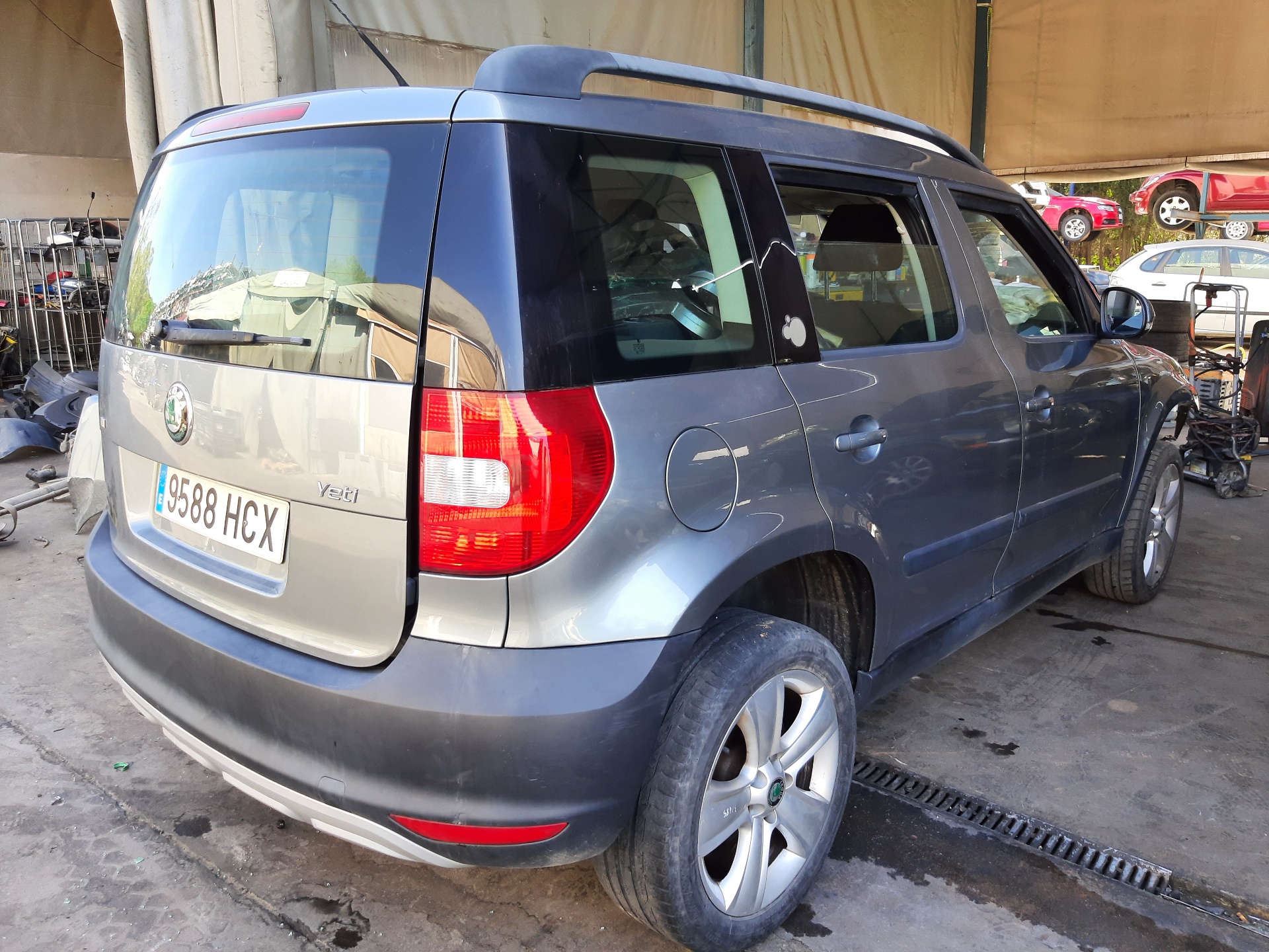 SKODA Yeti 1 generation (2009-2018) Коробка передач KJF 23041052