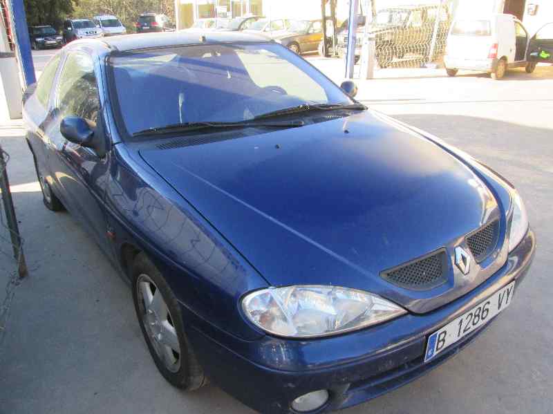 RENAULT Megane 1 generation (1995-2003) Främre höger dörrfönsterbrytare 9204M 26785930