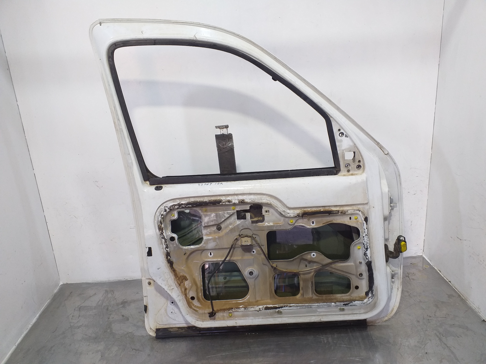 MERCEDES-BENZ Kangoo 1 generation (1998-2009) Front Left Door 7751471745 23373929