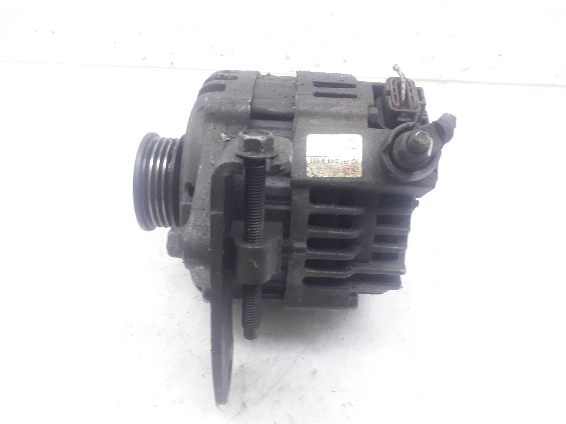 KIA Carens 2 generation (2002-2006) Alternator 0K9B018300 18699259