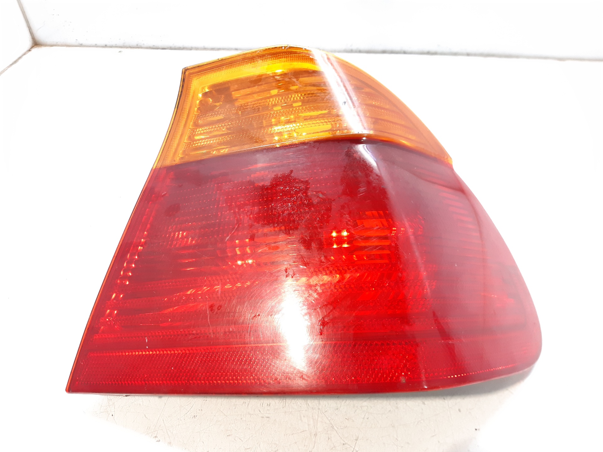 BMW 3 Series E46 (1997-2006) Rear Right Taillight Lamp 8364922 18748199