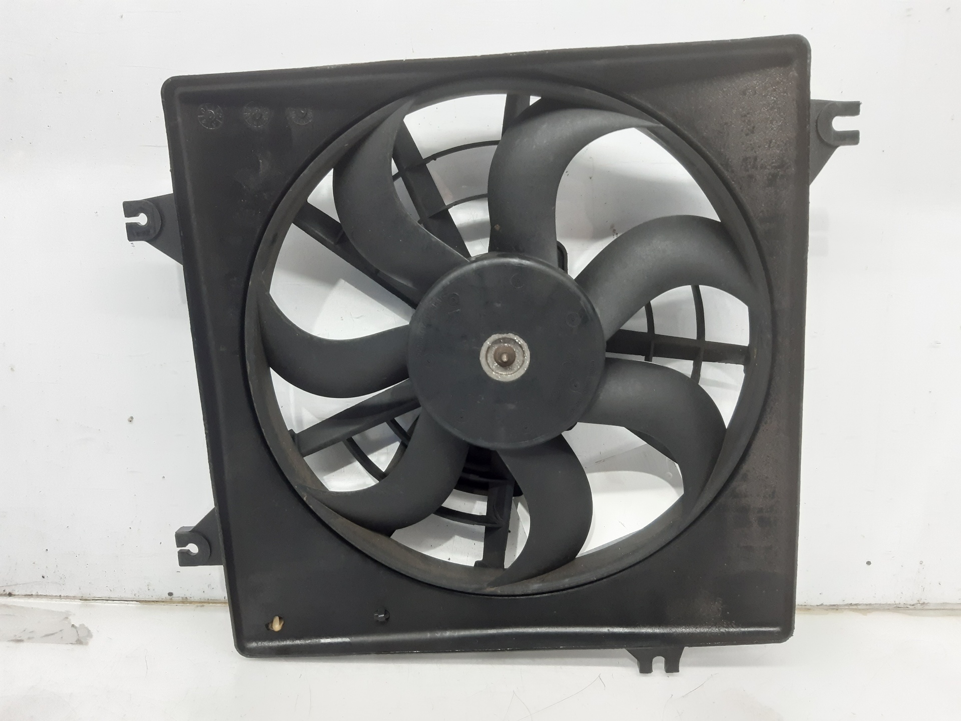 KIA Shuma 1 generation (1997-2001) Difūzoriaus ventiliatorius 0K2A115150 18651535