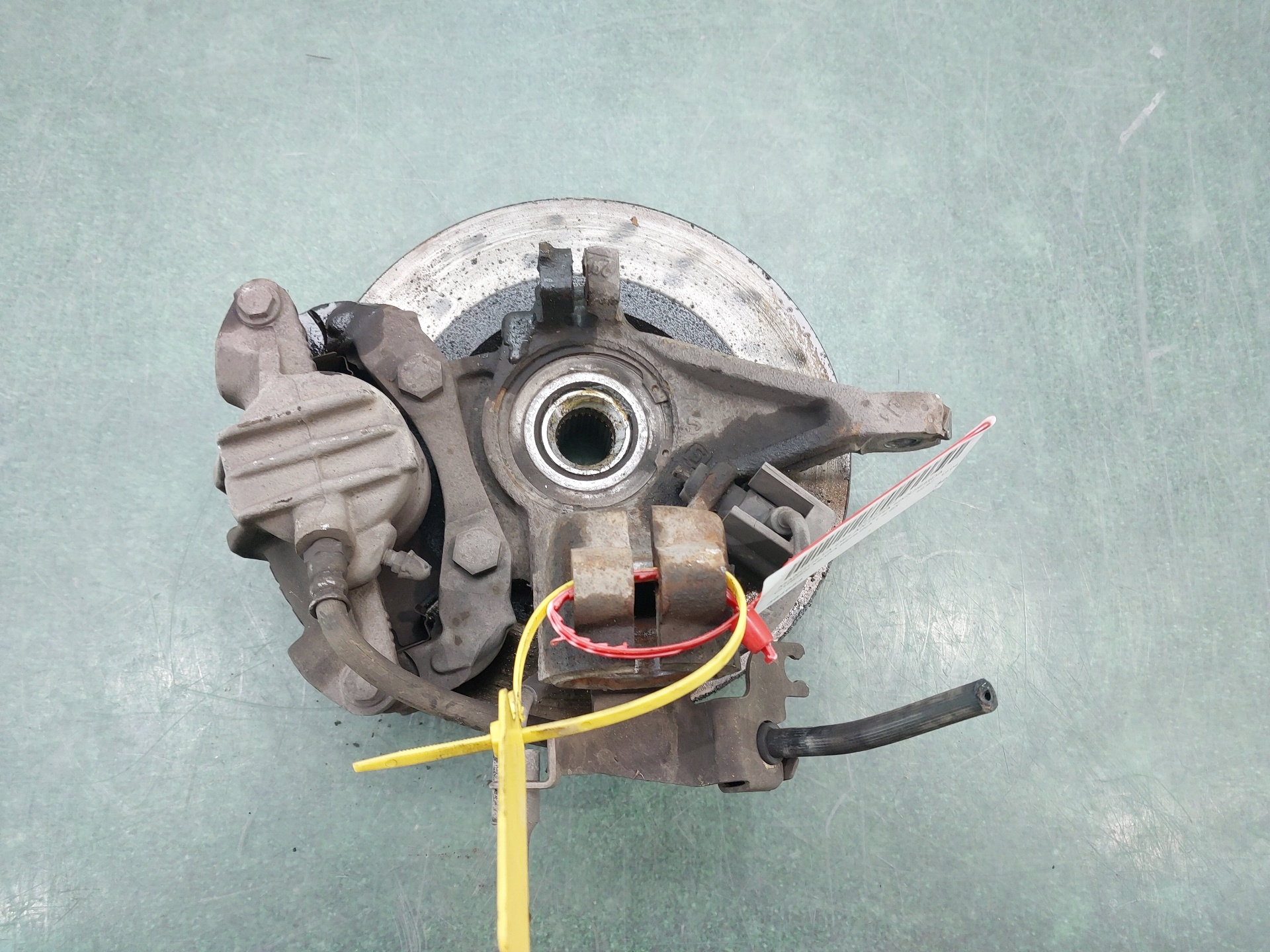 CITROËN Xsara 1 generation (1997-2004) Front Left Wheel Hub 364654 22347284