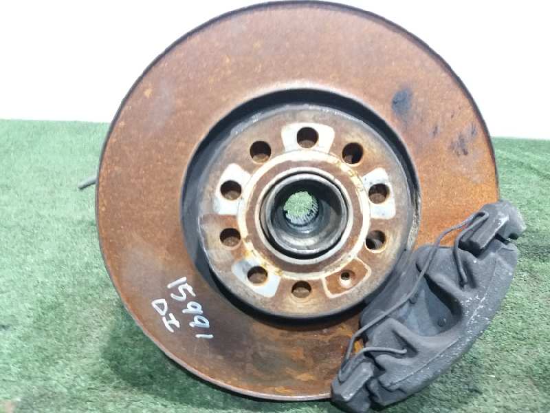 VOLKSWAGEN Passat B6 (2005-2010) Front Left Wheel Hub 3C0407253F 20183188