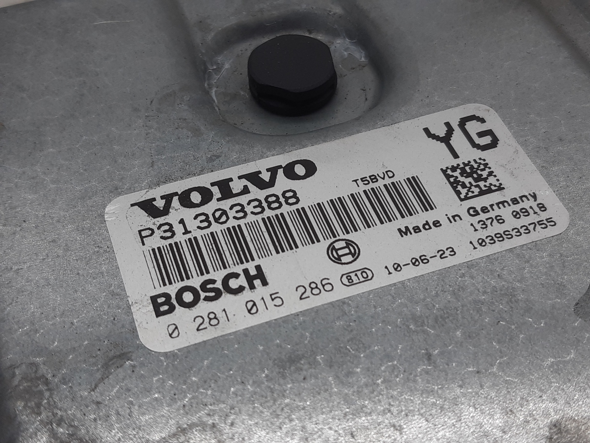 VOLVO XC60 1 generation (2008-2017) Блок управления двигателем 0281015286 24110955