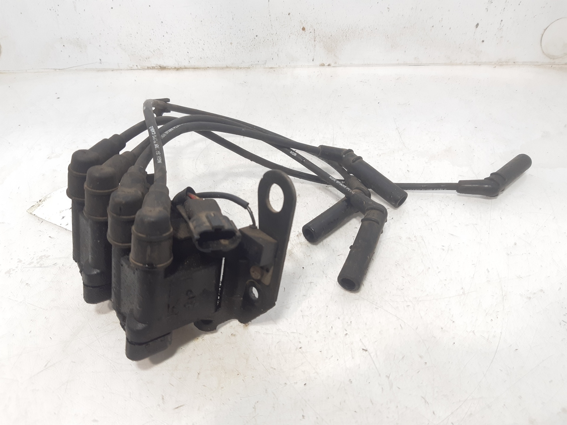 HYUNDAI Accent X3 (1994-2000) High Voltage Ignition Coil 2730122040 24108748