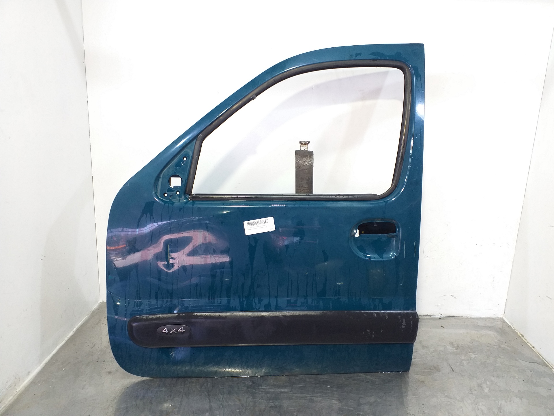 FORD Kangoo 1 generation (1998-2009) Priekšējās kreisās durvis 7751471745 23834135