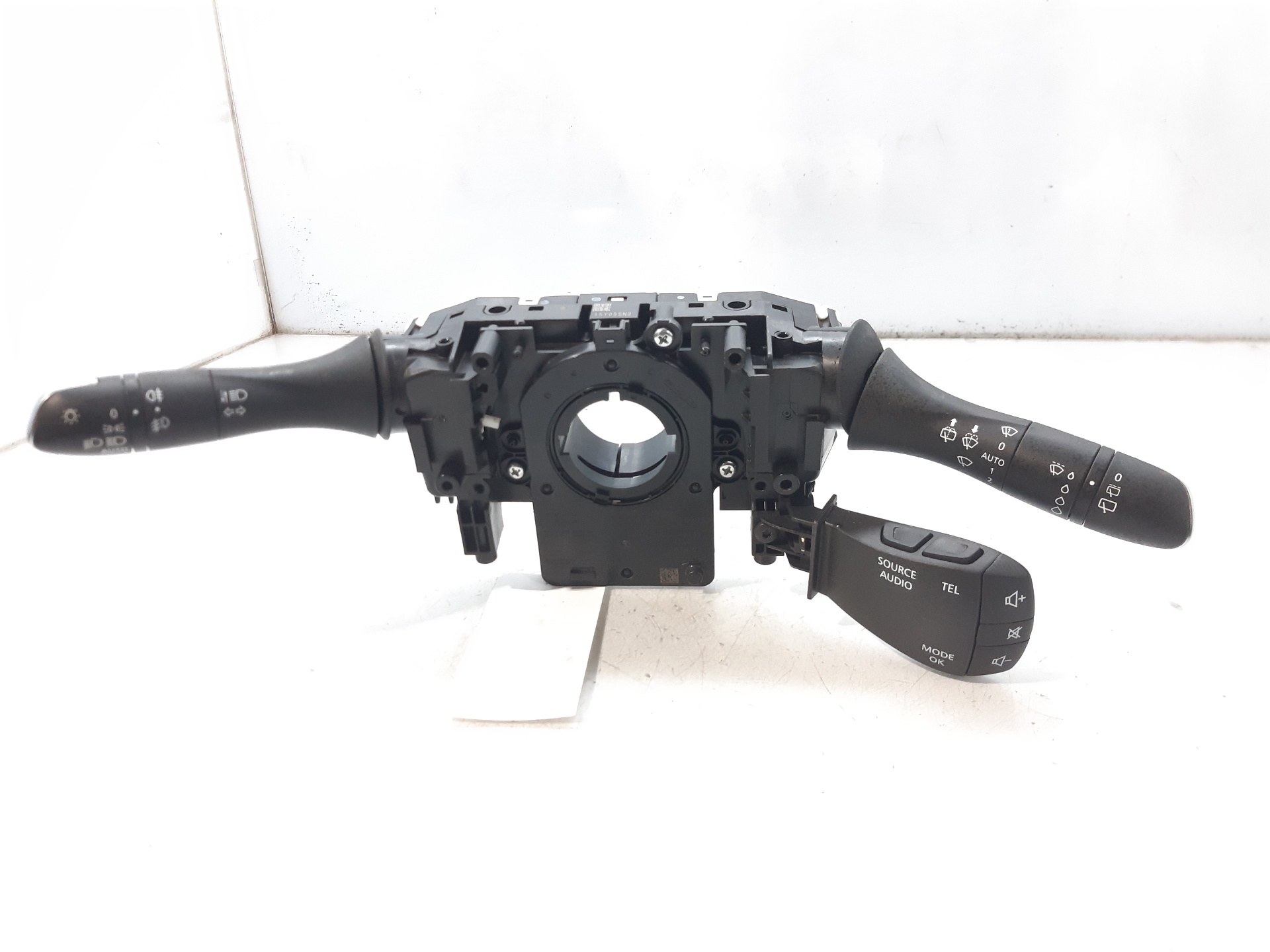 RENAULT Kadjar 1 generation (2015-2024) Vairas 255678341R 18758085