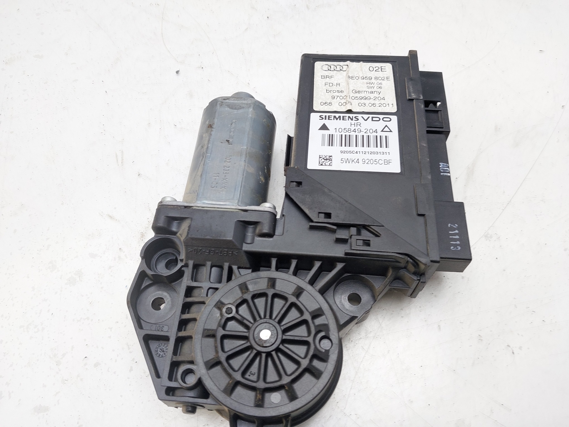 SEAT Exeo 1 generation (2009-2012) Rear Right Door Window Control Motor 8E0959802E 20794094