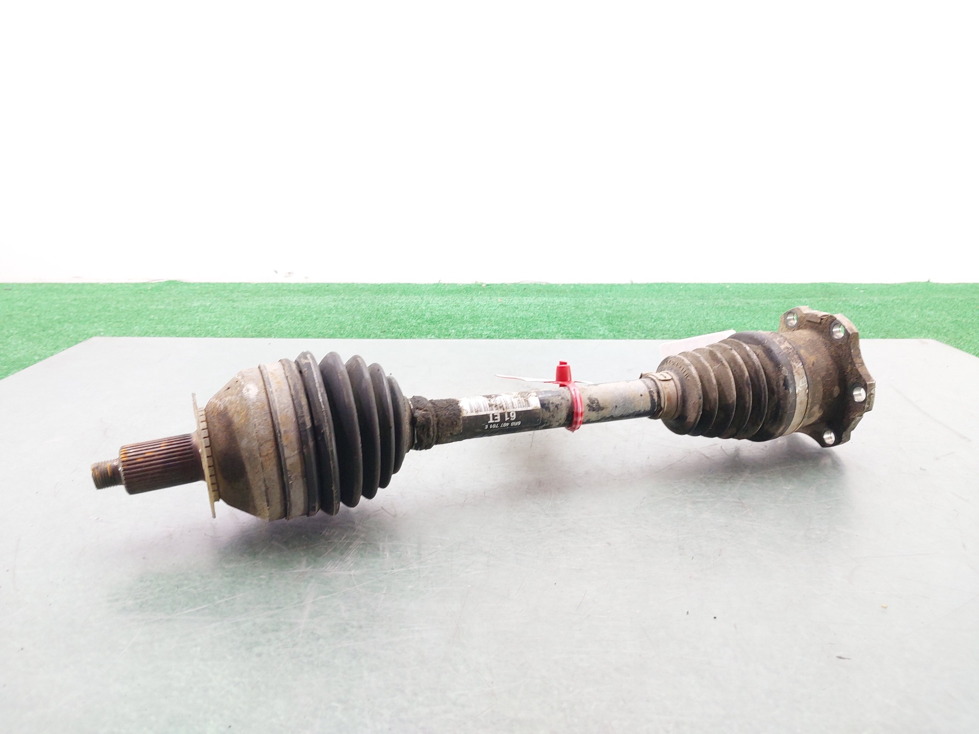 SEAT Ibiza 4 generation (2008-2017) Front Left Driveshaft 6R0407761E 25405977