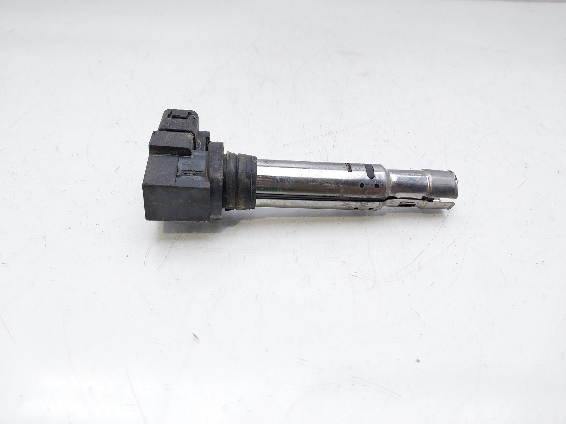 SEAT Cordoba 2 generation (1999-2009) High Voltage Ignition Coil 036905715E 21088488