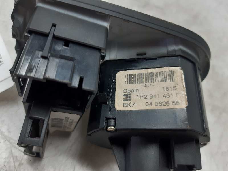 SEAT Leon 2 generation (2005-2012) Headlight Switch Control Unit 1P2941431F 18400697