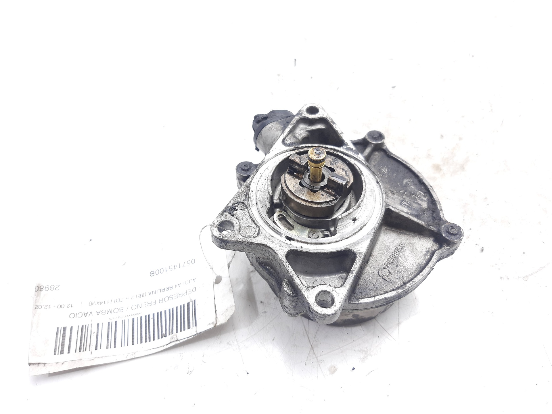 AUDI A4 B6/8E (2000-2005) Vakuuminis siurblys 057145100B 25223397