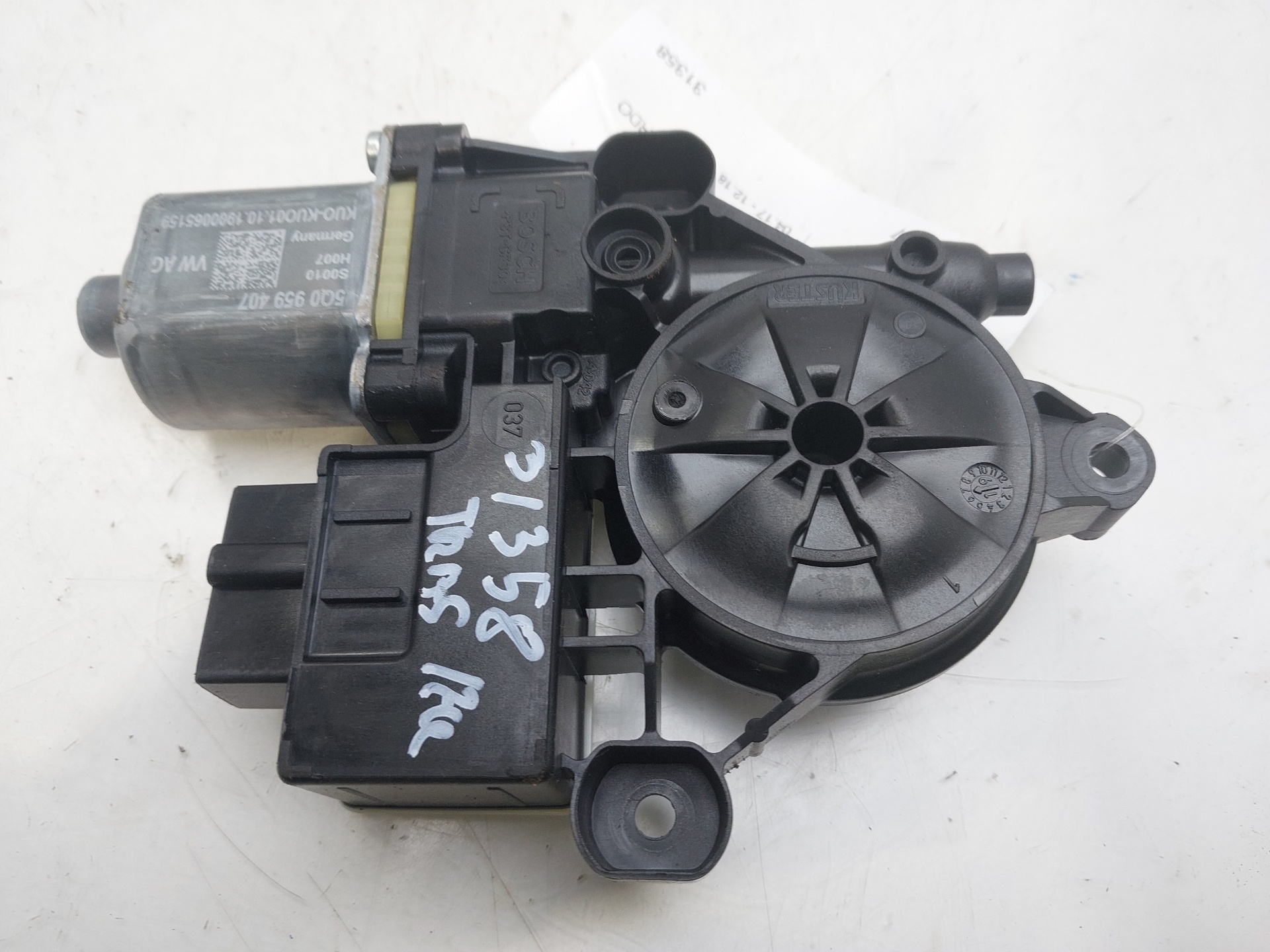 SEAT Alhambra 2 generation (2010-2021) Rear Left Door Window Control Motor 5Q0959407 23101572