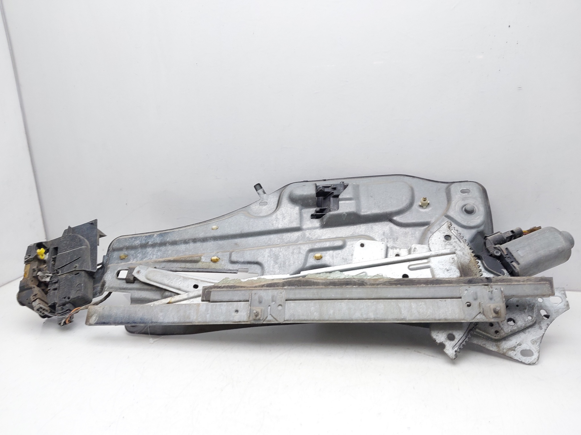 RENAULT Laguna 1 generation (1993-2001) Front Right Door Window Regulator 7701367866 21087238