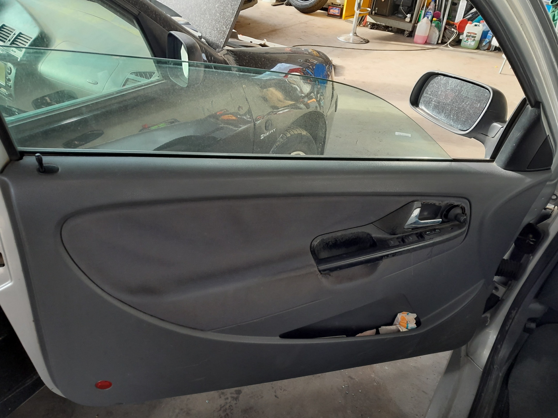 SEAT Ibiza 2 generation (1993-2002) Priekšējo labo durvju spogulis 6K1857508G 24074156