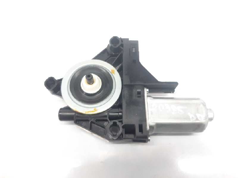 VOLVO XC60 1 generation (2008-2017) Moteur de commande de vitre de porte avant droite 966269103 18518135