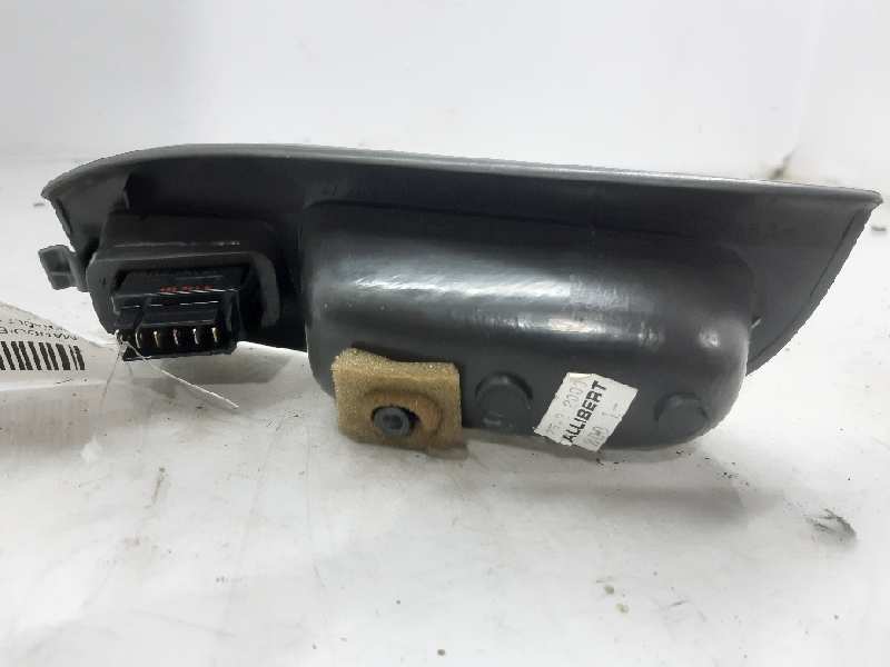 MERCEDES-BENZ Megane 1 generation (1995-2003) Front Right Door Window Switch 7700432962 20197880