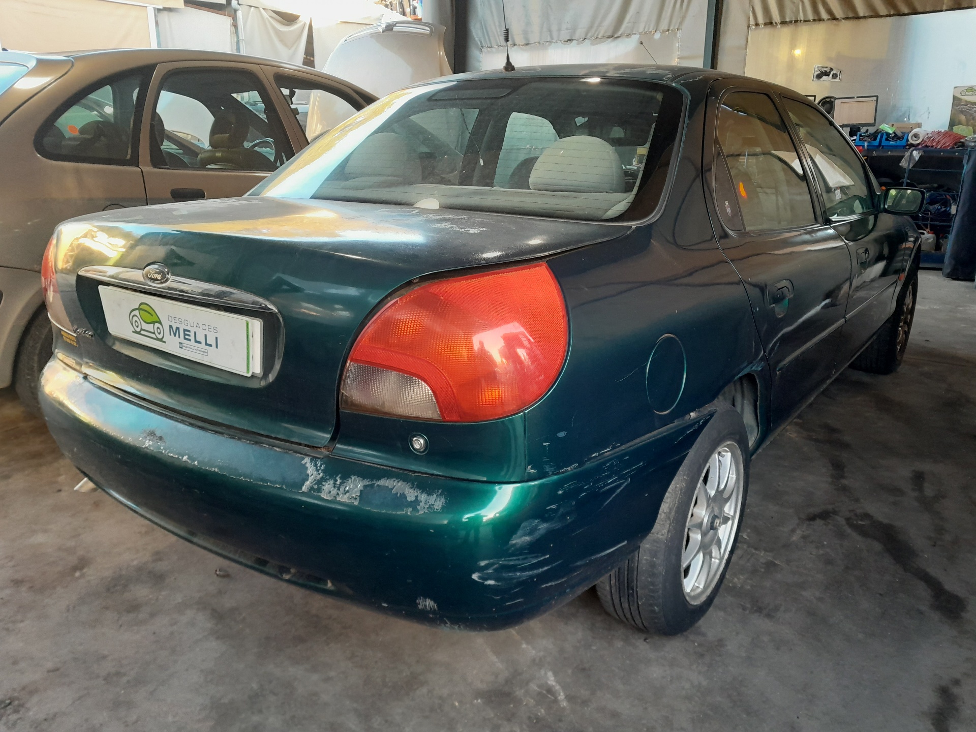 FORD Mondeo 1 generation (1993-1996) Вентилятор диффузора 95BB8C607 23638528