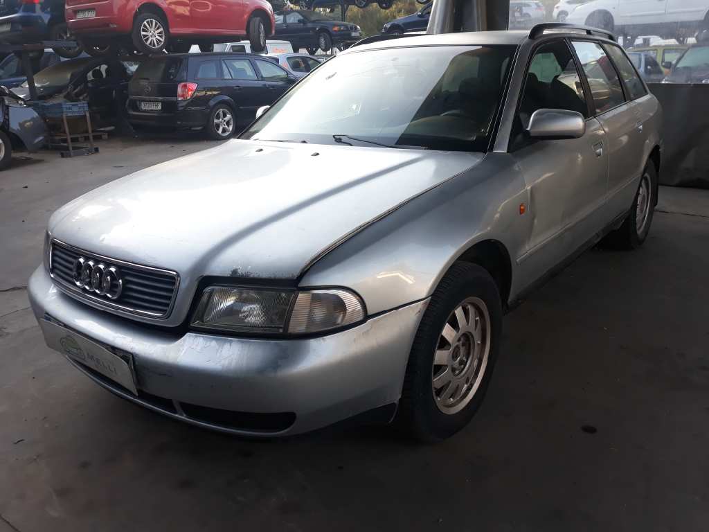 AUDI A4 B5/8D (1994-2001) Нижний рычаг передний левый 4D0407695J 18414701