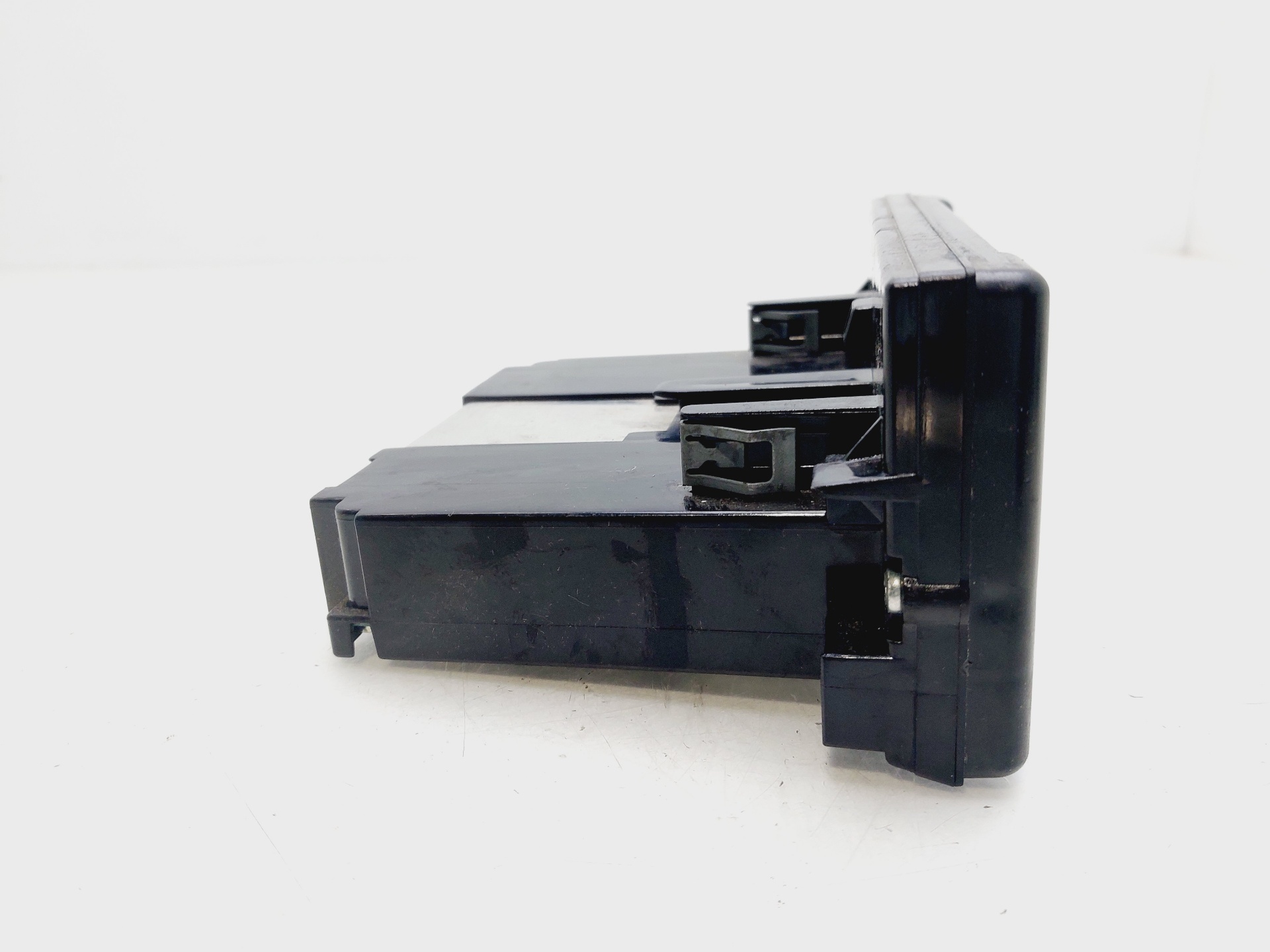 Pantalla multifunción D5204T5 31268055 de Volvo C30 (533) 2006-2012 150 CV - pieza usada
