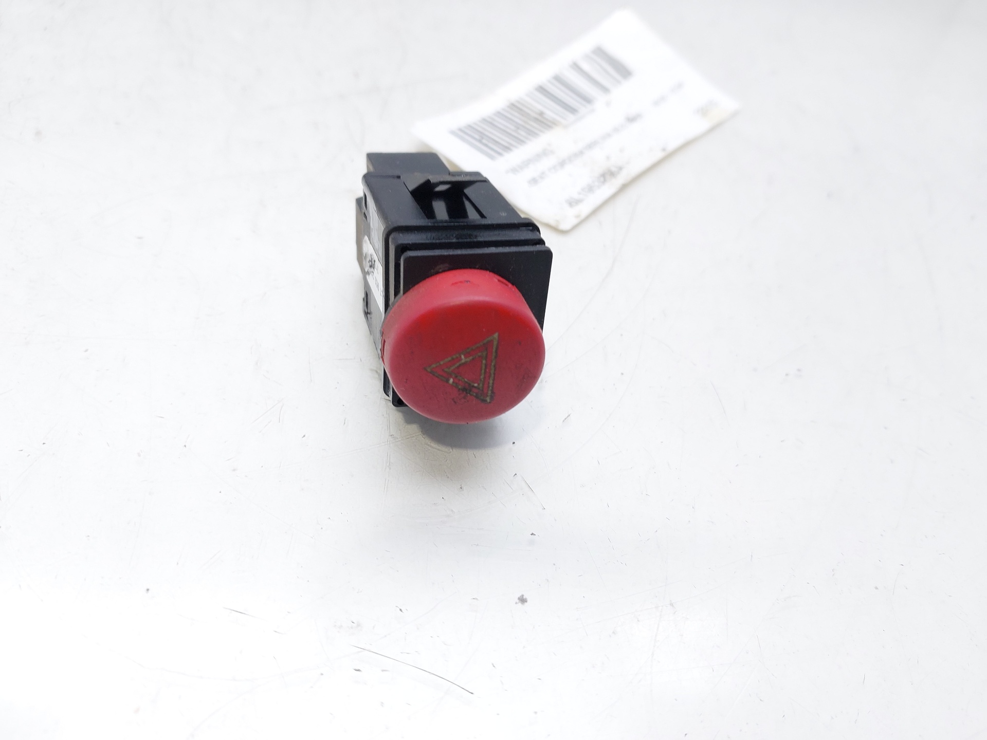 SEAT Cordoba 2 generation (1999-2009) Bouton de danger 6L1953235A 20700106