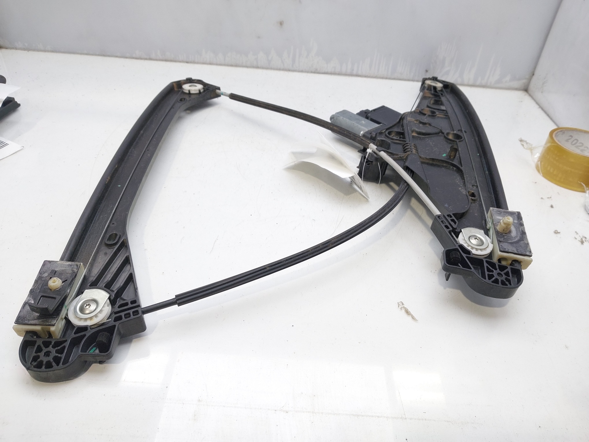 PEUGEOT 3008 2 generation (2017-2023) Front Left Door Window Regulator 9810488980 24119401