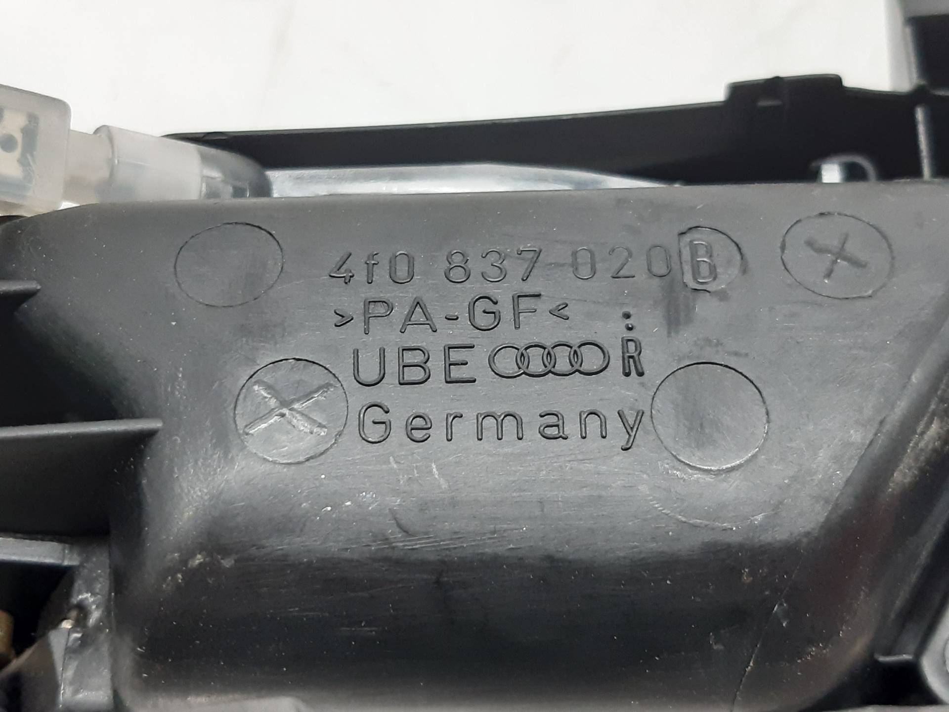 DODGE A6 C6/4F (2004-2011) Другие внутренние детали 4F0837020B 18689714