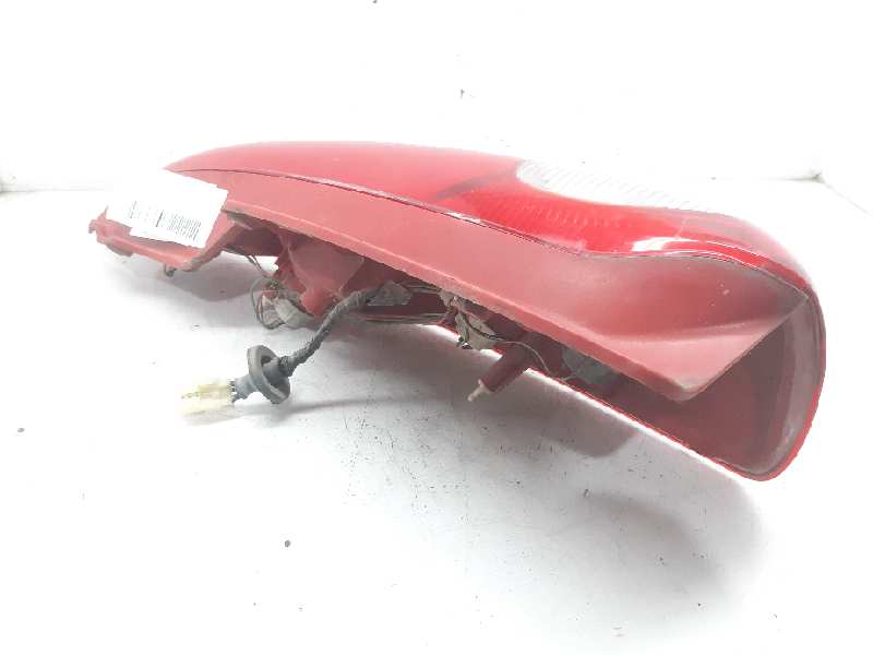 Piloto trasero derecho A16DNS-G 96260527 de Chevrolet Tacuma monospace (u100) 2005-0 105 CV con 332079 km - pieza usada