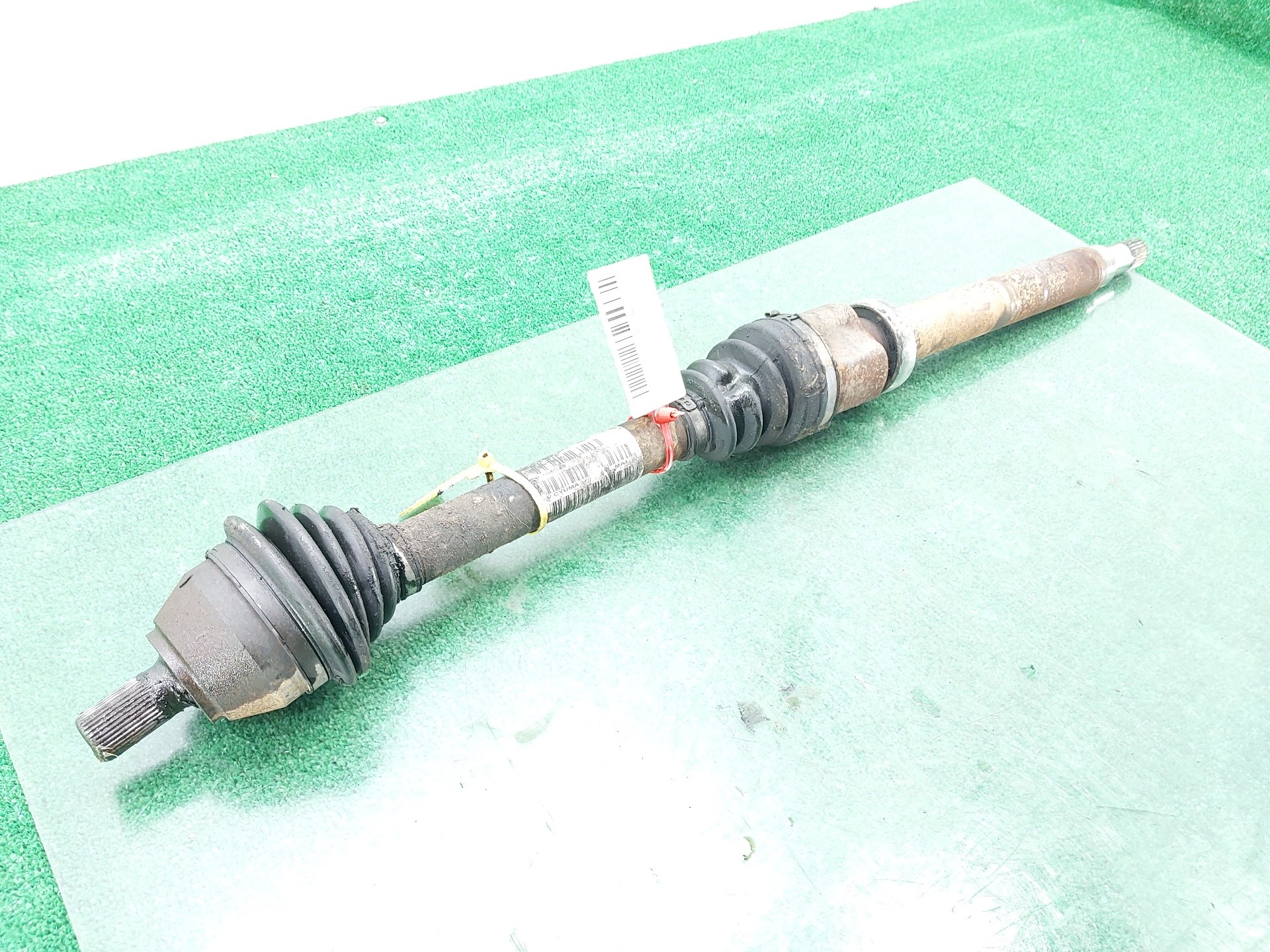 VOLVO S40 2 generation (2004-2012) Arbre de transmission avant droit 36001652 23091940