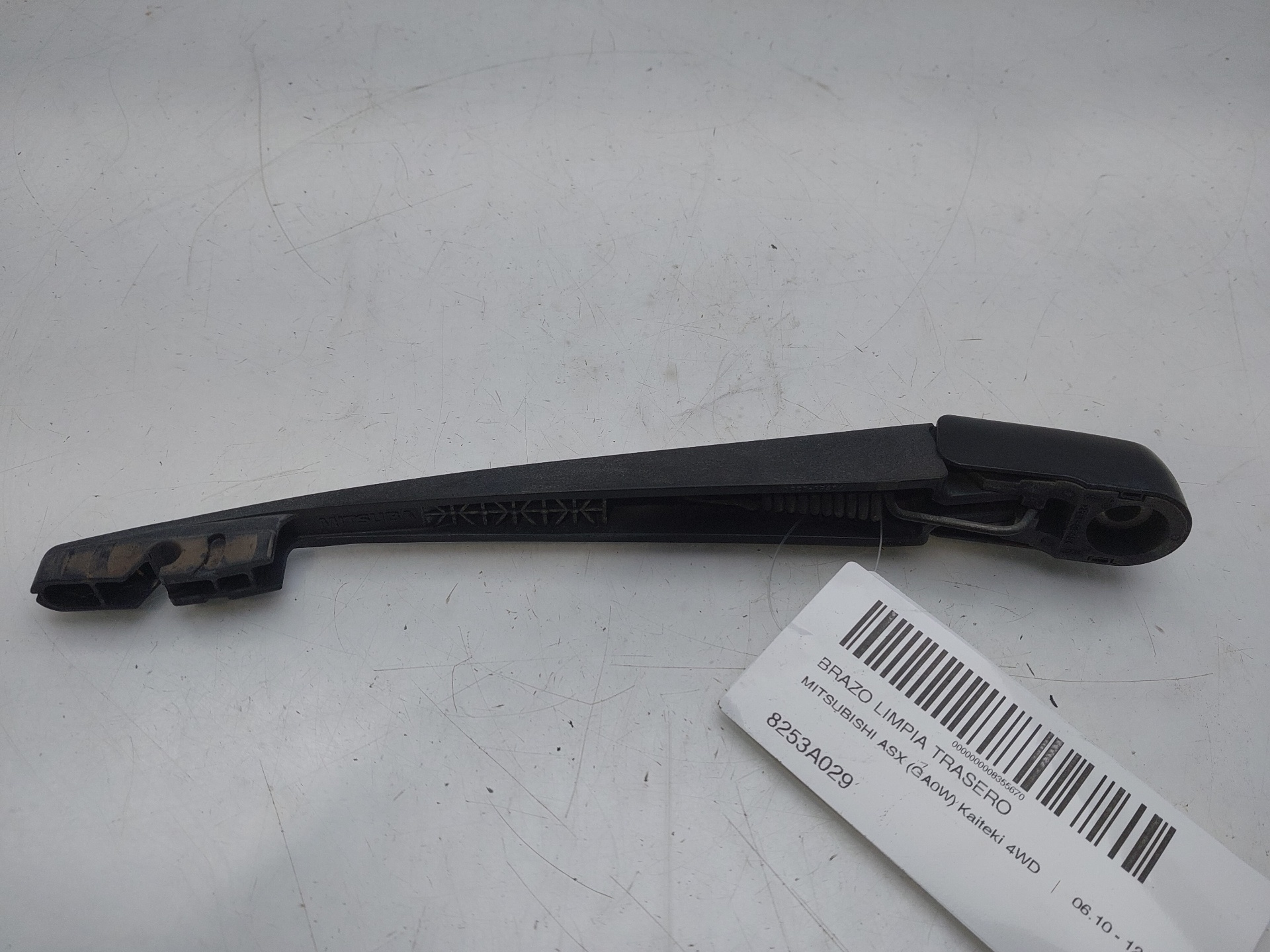 MITSUBISHI ASX 1 generation (2010-2020) Tailgate Window Wiper Arm 8253A029 21763404