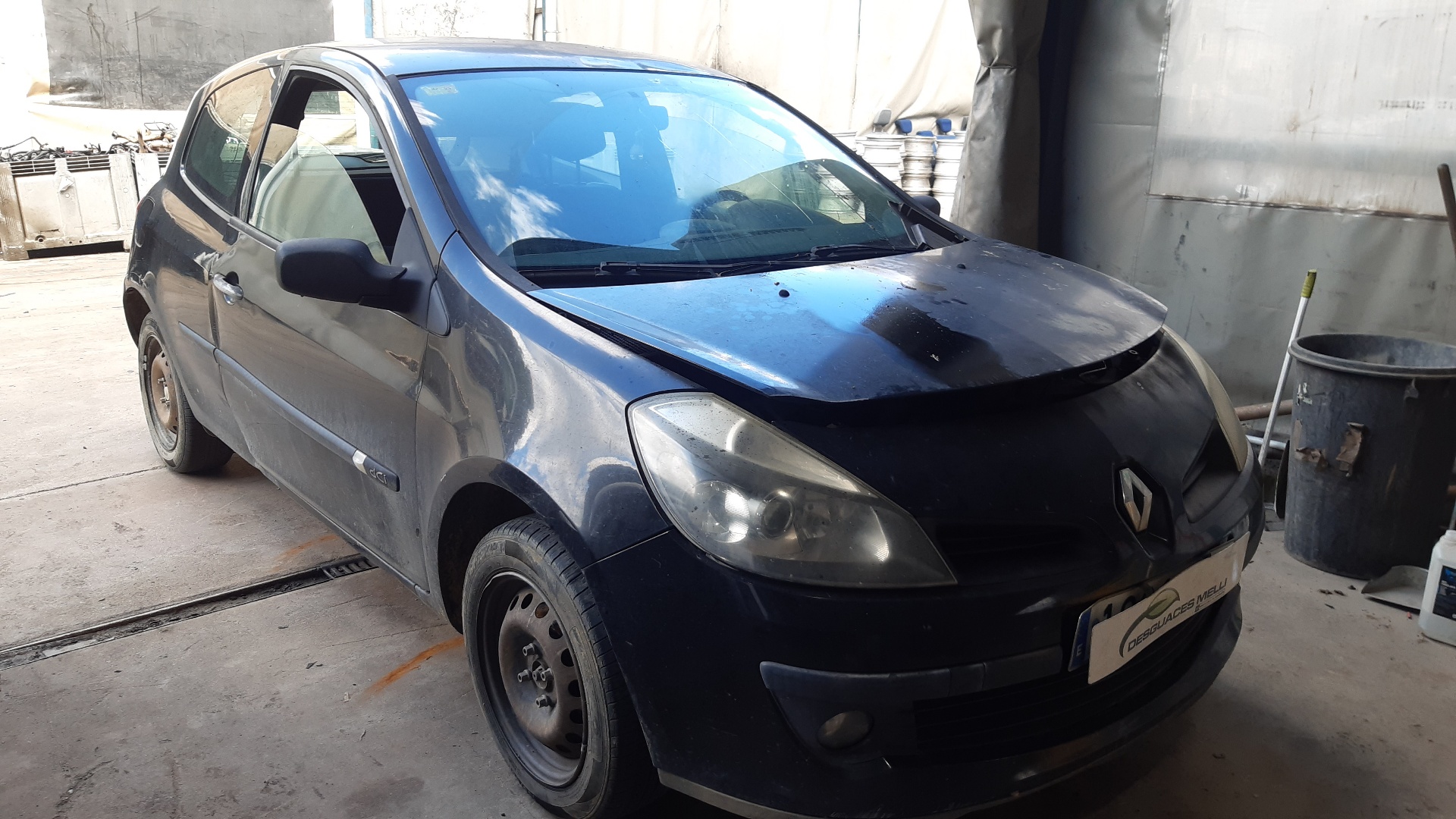 RENAULT Clio 2 generation (1998-2013) Левая противотуманка переднего бампера 8200002469 18789314