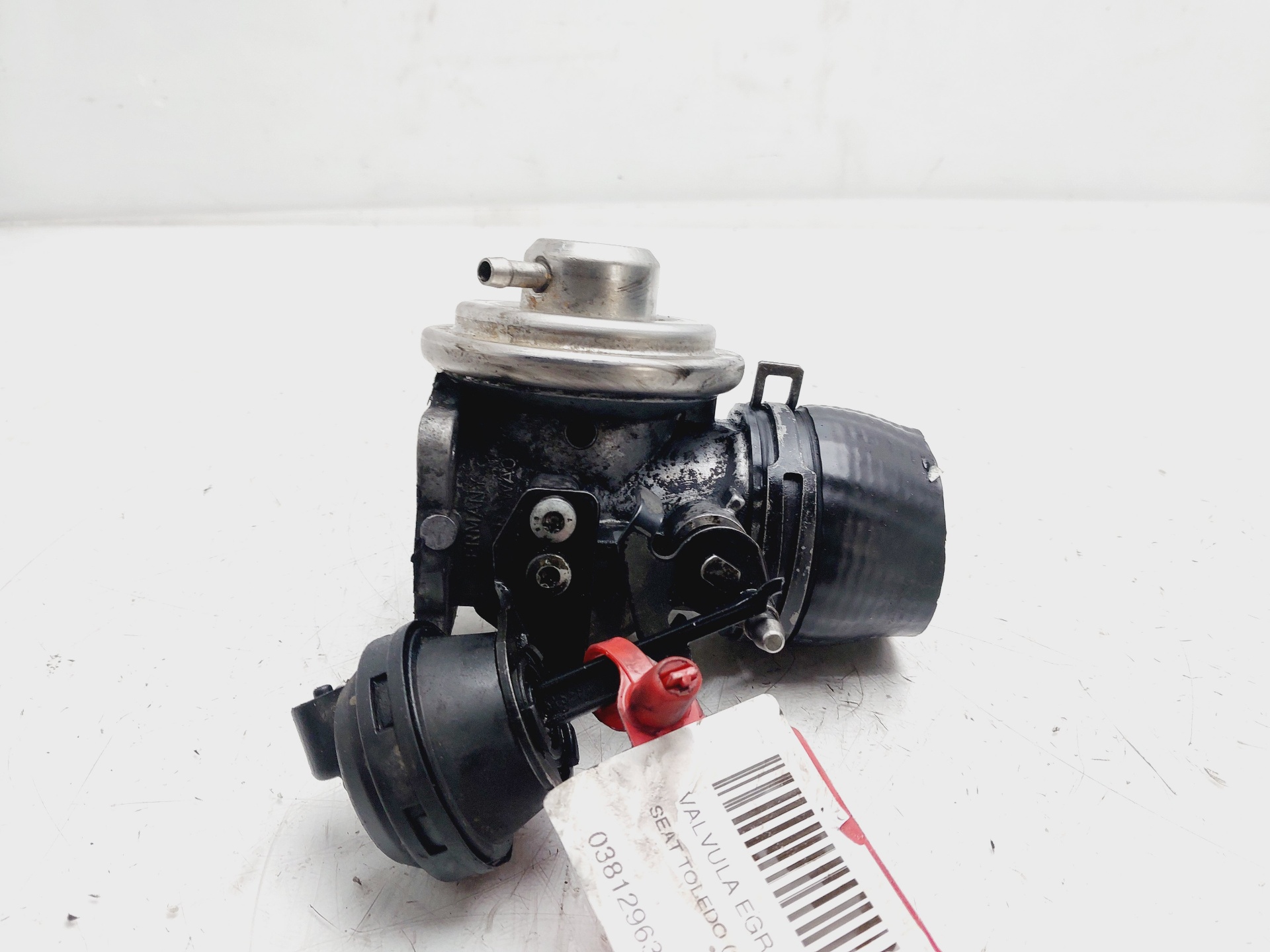 NISSAN EGR Valve 038129637B 25682040