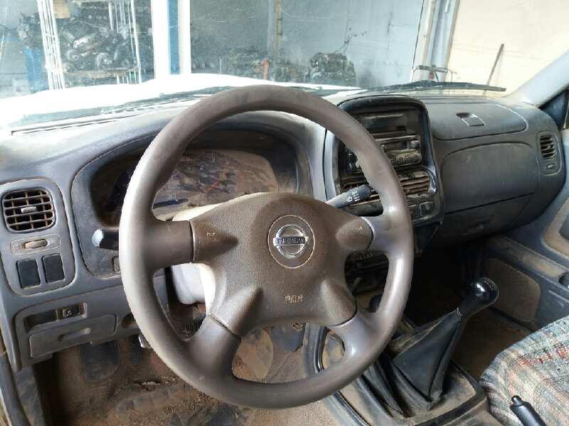 NISSAN Navara D22 (1997-2005) Другие внутренние детали 806702S41A 20193069