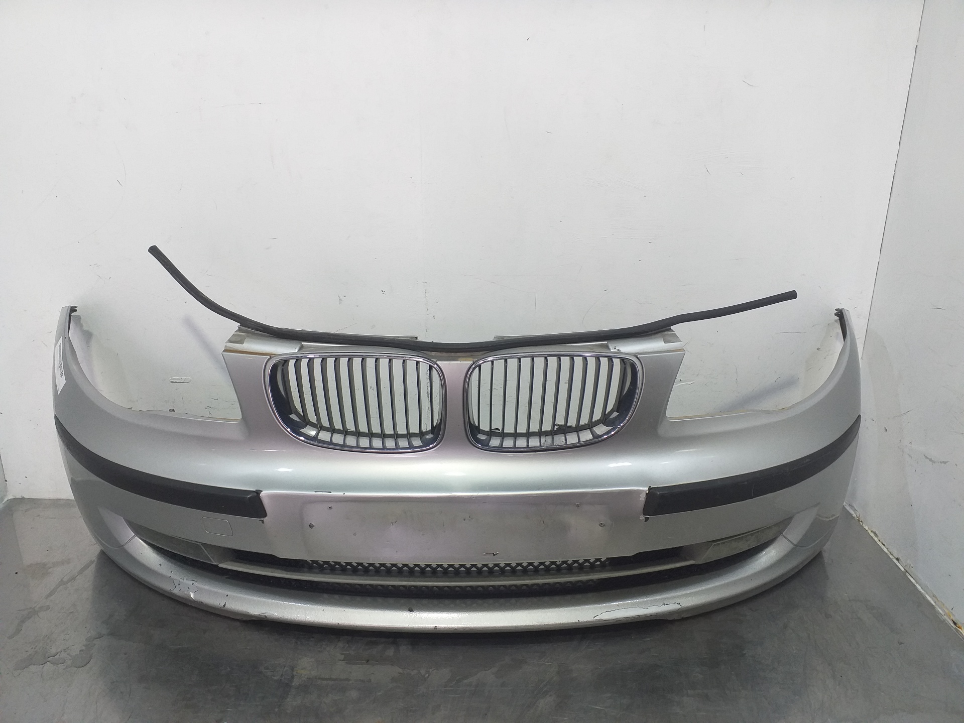 BMW 1 Series E81/E82/E87/E88 (2004-2013) Első lökhárító 51117185125 25006666