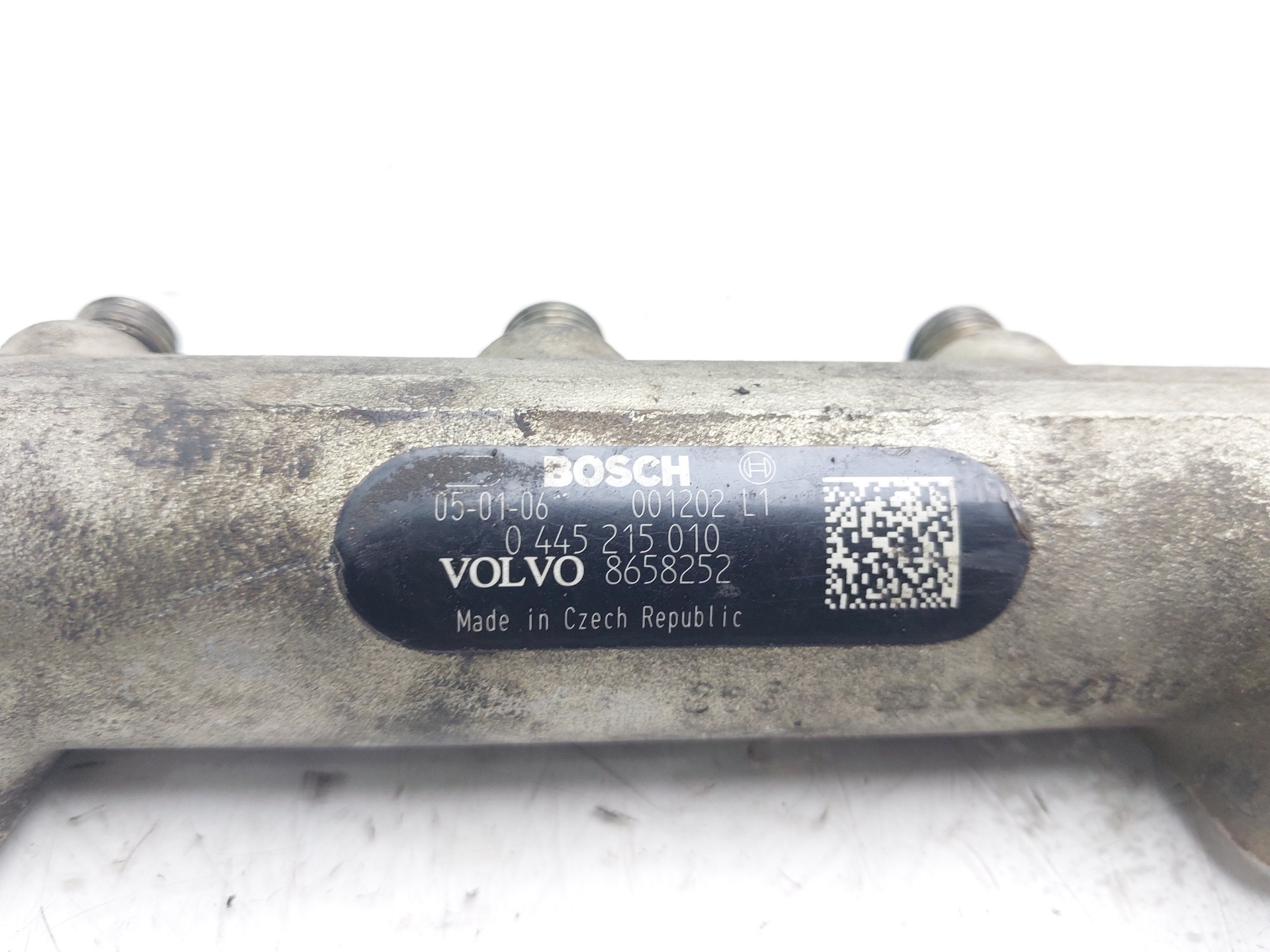 VOLVO S60 1 generation (2000-2009) Fuel Rail 8658252 25199030