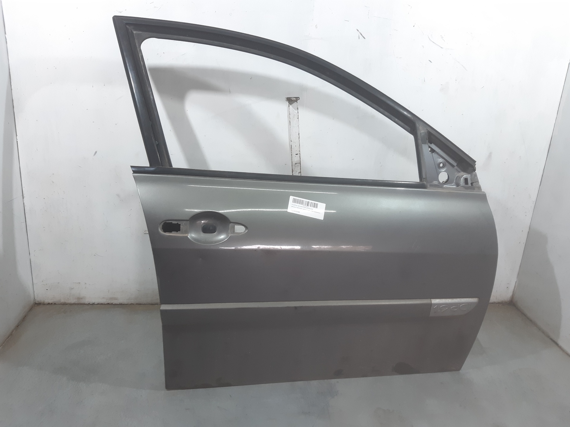 RENAULT Megane 2 generation (2002-2012) Priekšējās labās durvis 7751473729 18631778