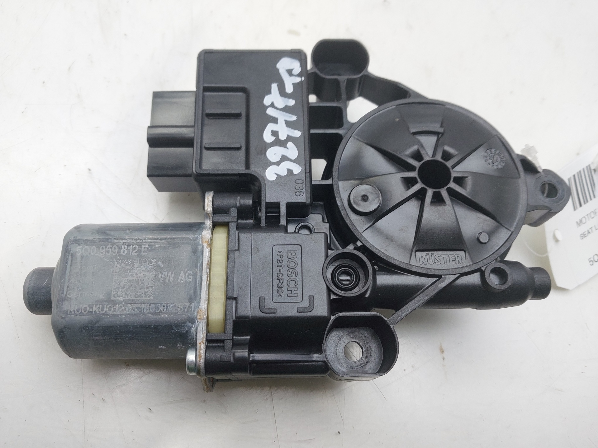 SEAT Leon 3 generation (2012-2020) Rear Right Door Window Control Motor 5Q0959812E 22348202