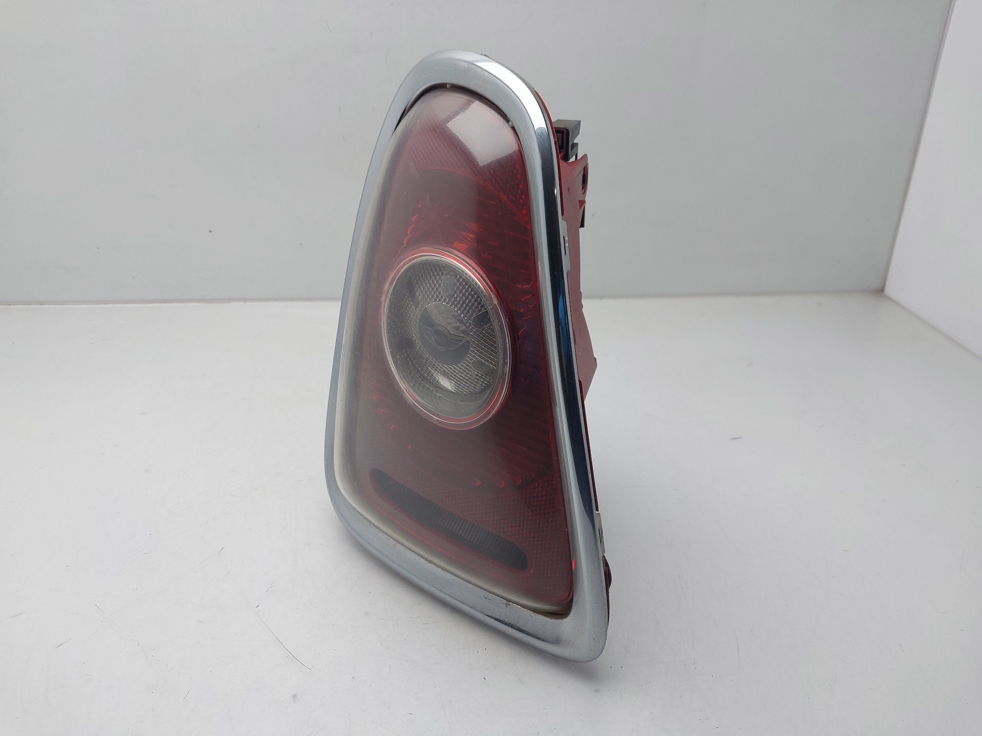 Rear lamp lh N12B16A 63212757009 de Mini Mini (r56) 0-0 con 130071 km - pieza usada