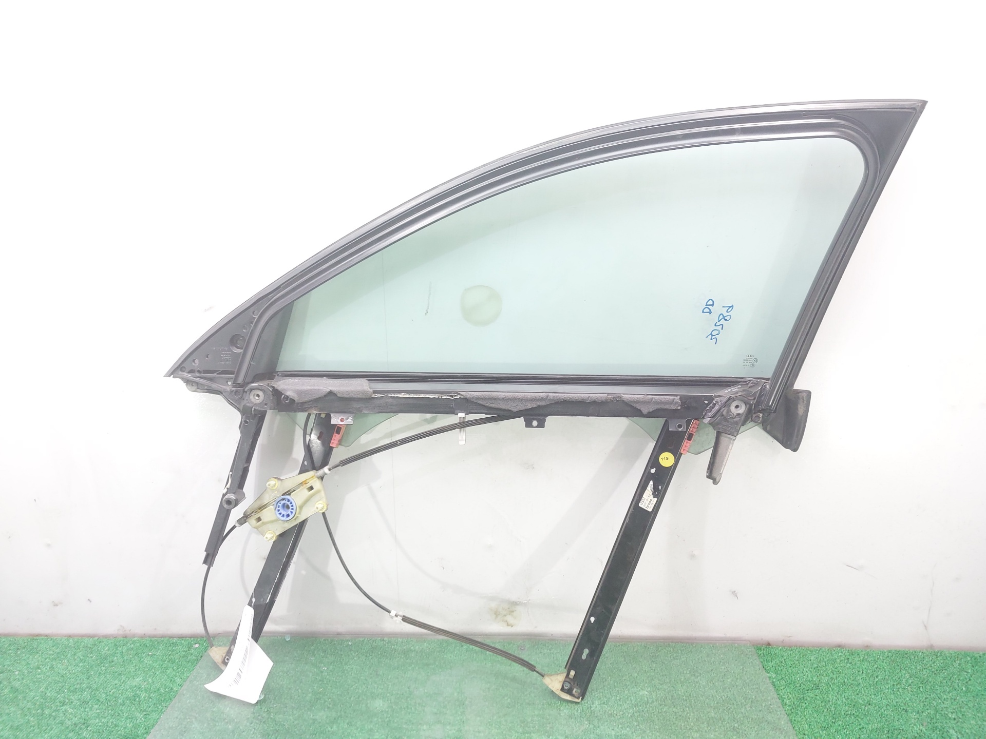 AUDI A6 C6/4F (2004-2011) Lève-vitre de porte avant droite 4F0837462D 20792348