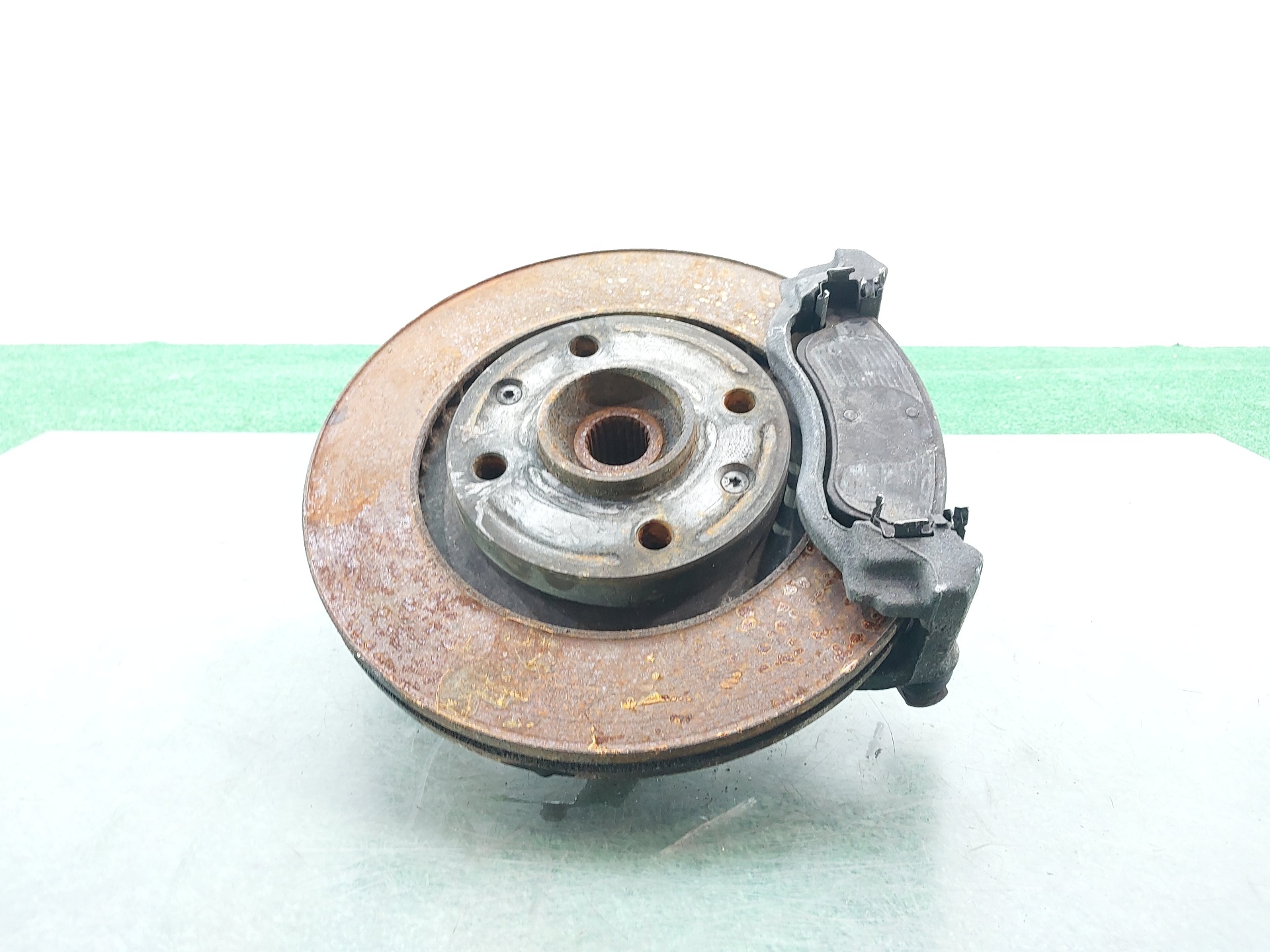 CITROËN C-Elysee 2 generation (2012-2017) Front Right Wheel Hub 1607557580 24451879