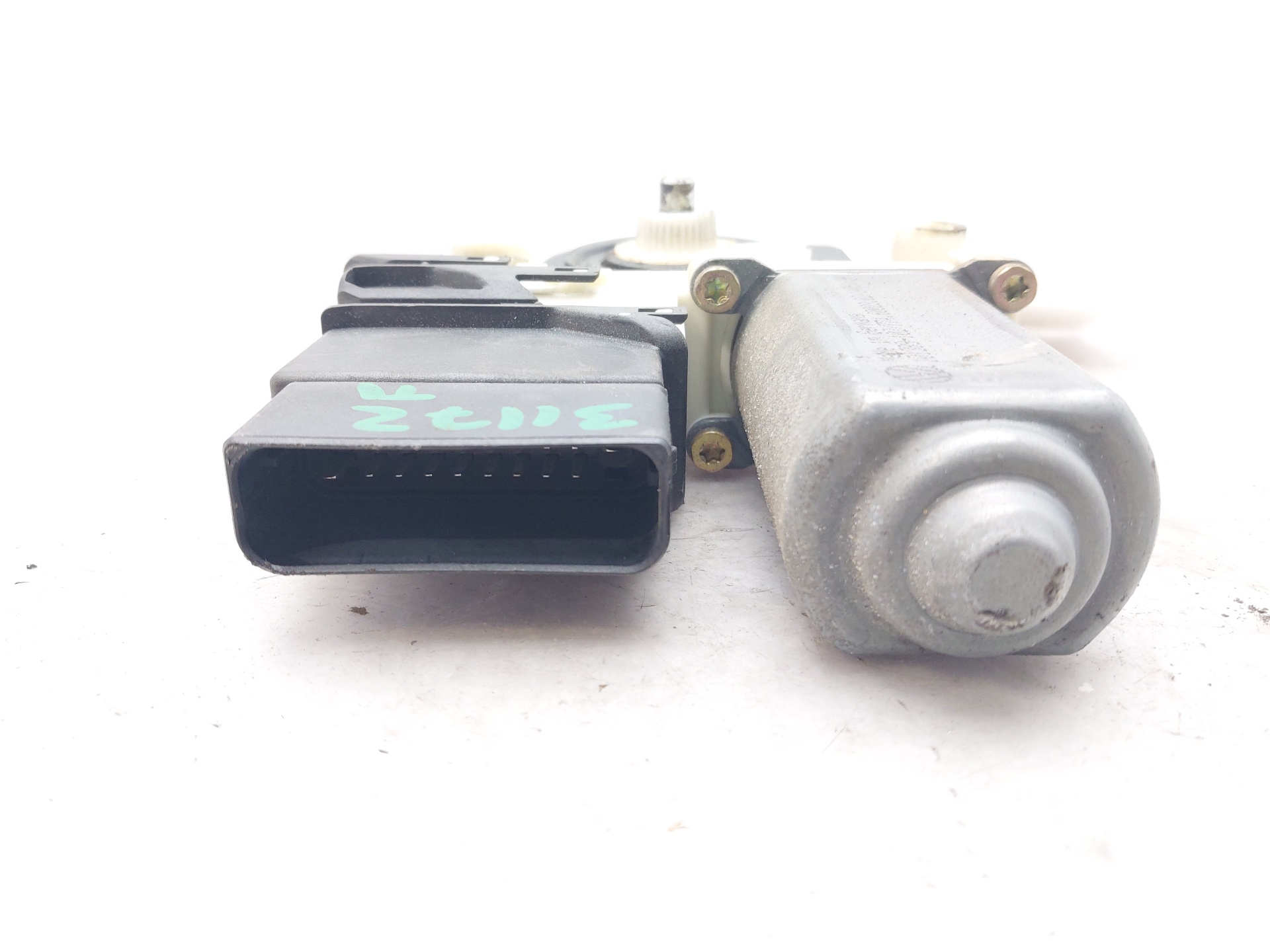 SEAT Leon 1 generation (1999-2005) Rear Left Door Window Control Motor 1J4959811CFKZ 20792929