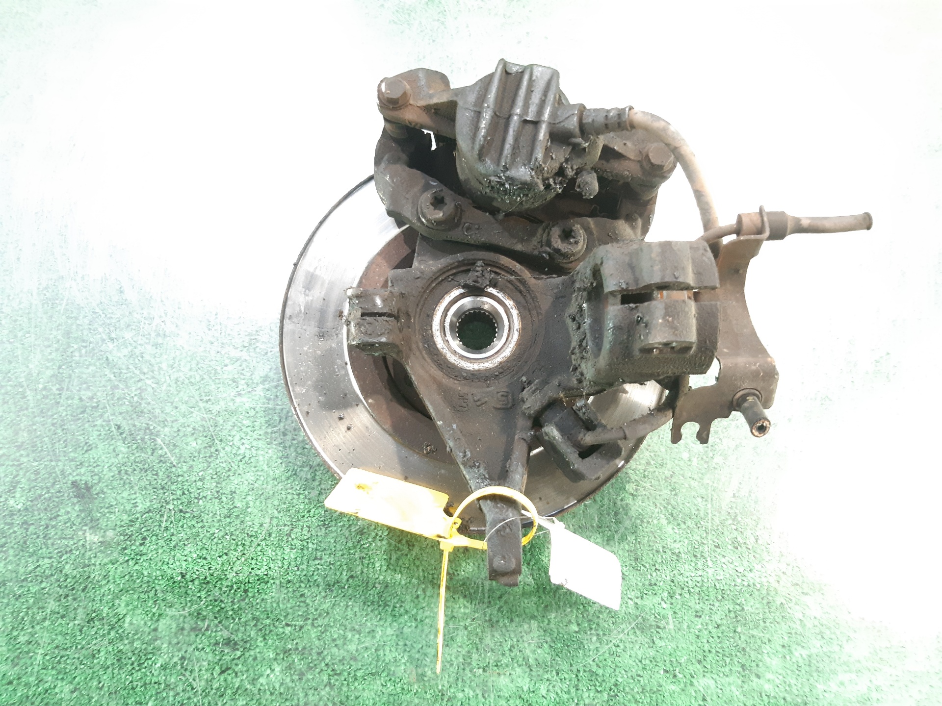 CITROËN Xsara 1 generation (1997-2004) Front Right Wheel Hub 364754 18717745