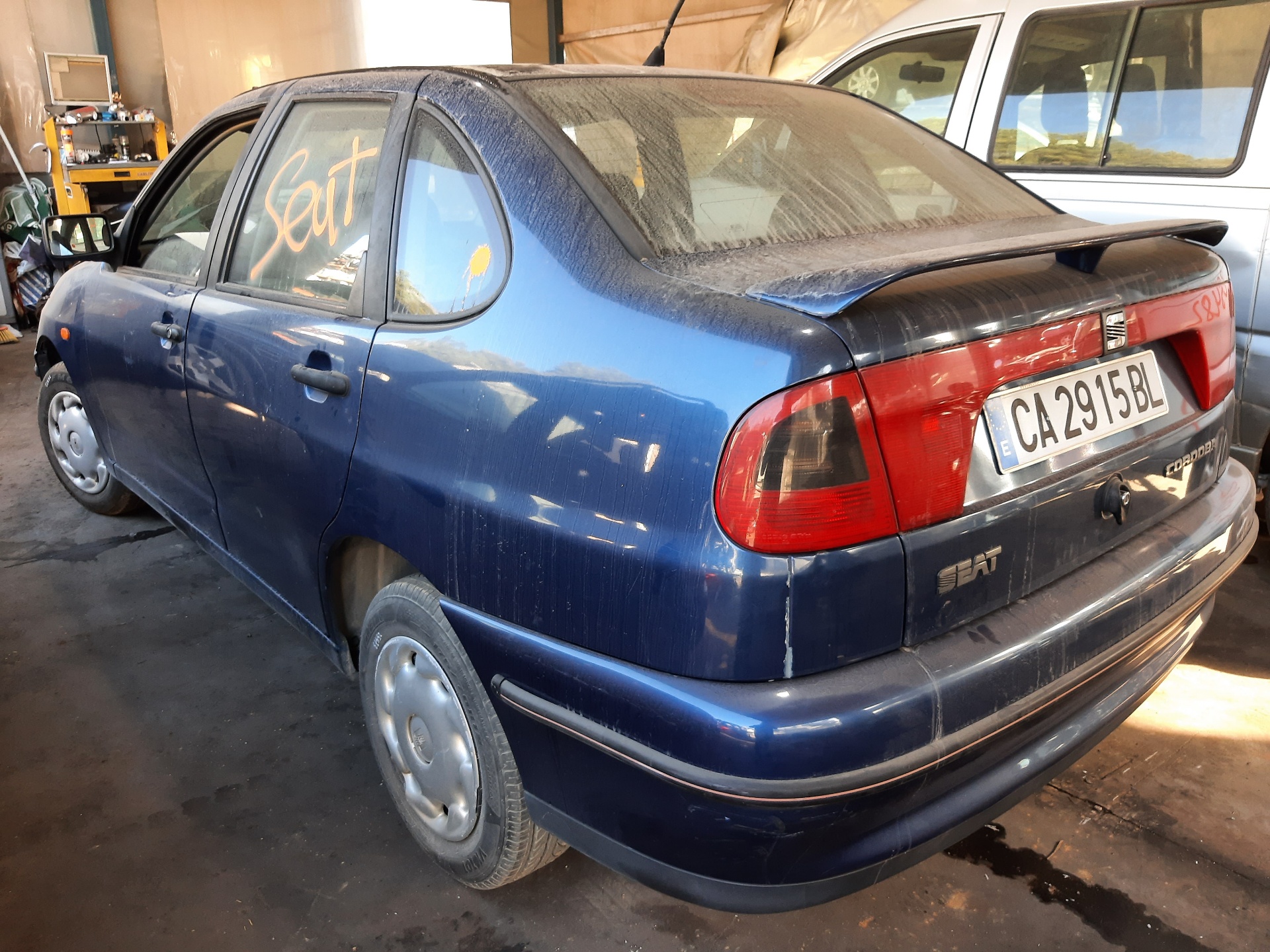 SEAT Ibiza 2 generation (1993-2002) Ремень безопасности передний правый 6N4857706 18744400