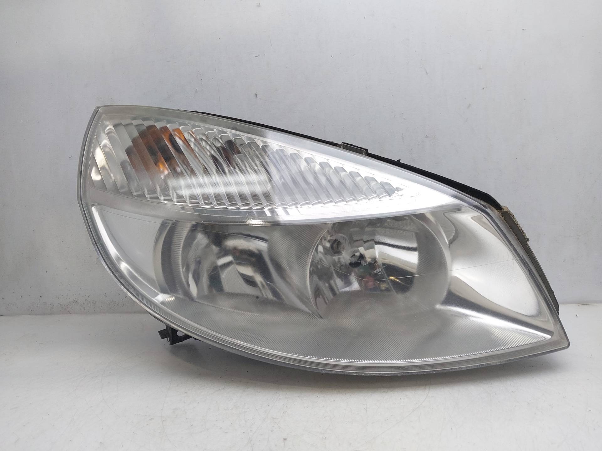 RENAULT Scenic 2 generation (2003-2010) Front Right Headlight 7701064130 25108865
