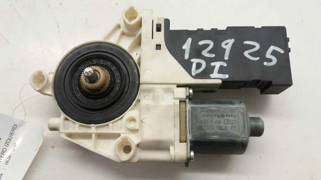 PEUGEOT 407 1 generation (2004-2010) Front Left Door Window Regulator Motor 0130822200 24883236