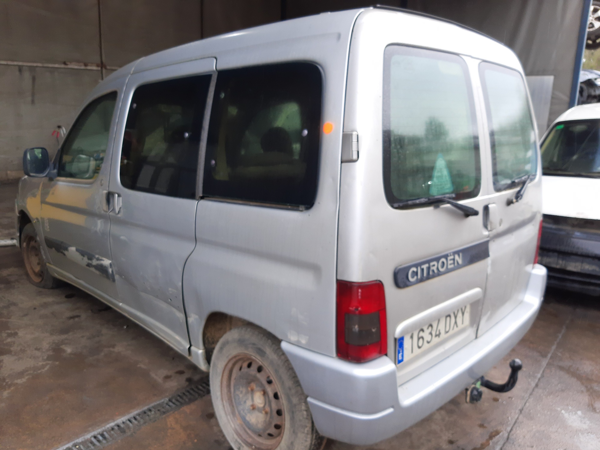 CITROËN Berlingo 2 generation (1983-1992) Защита от солнца левая 8143WE 22481787