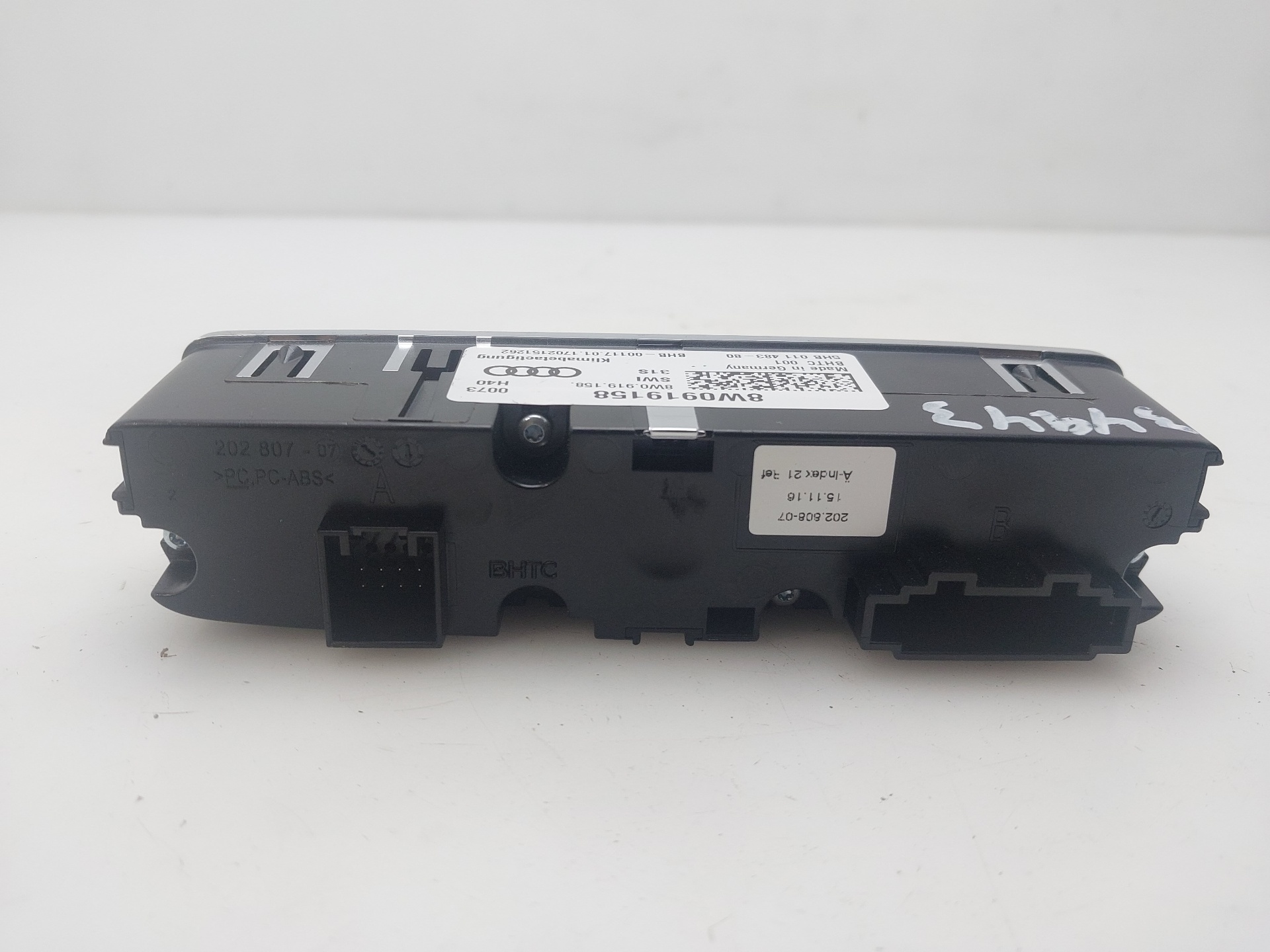 AUDI A4 B9/8W (2015-2024) Kytkimet 8W0919158 25578112